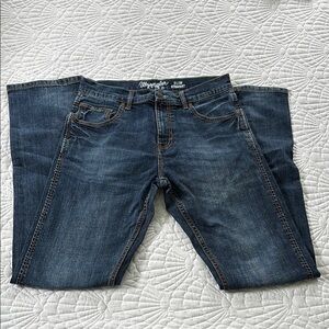 Wrangler Slim Straight Jeans